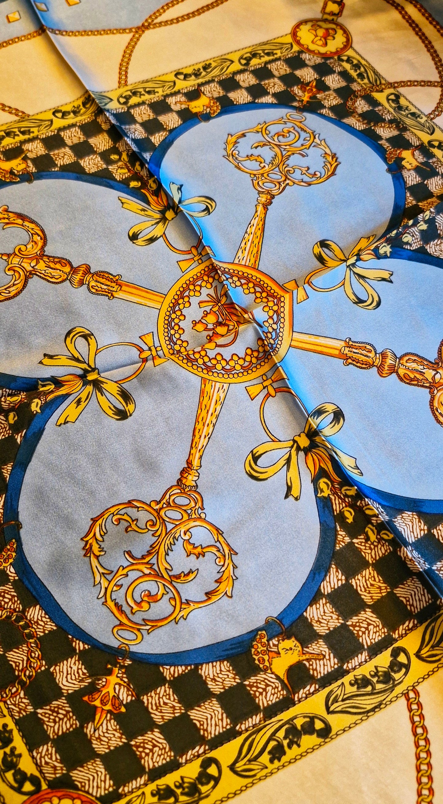 The Sandown Neck Scarf