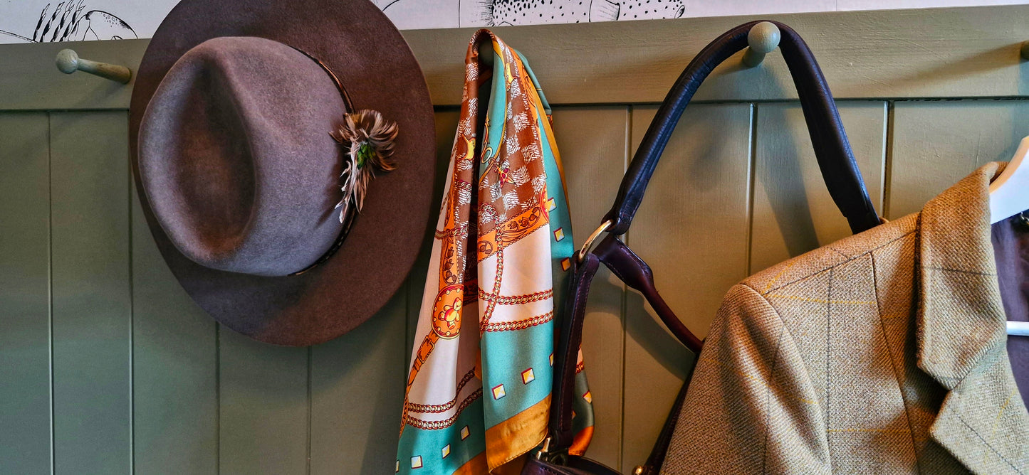 The Ascot Neck Scarf
