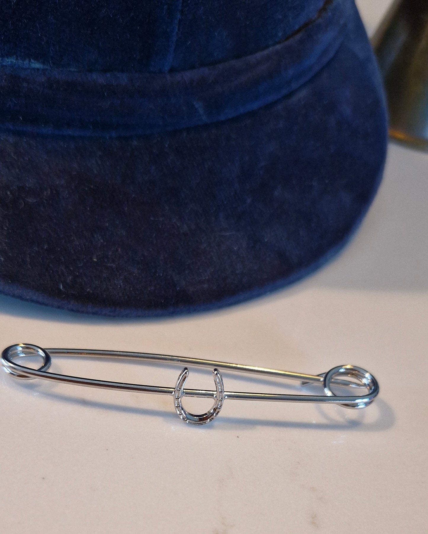 Horseshoe Stock Pin Silver