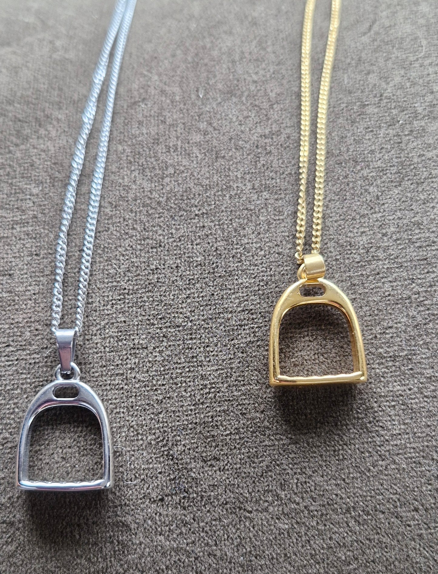 Chantilly Stirrup Necklace Silver